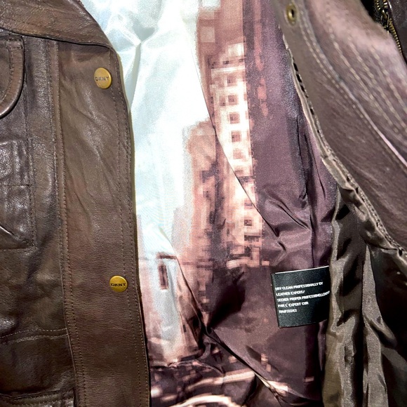 DKNY GENUINE LEATHER JACKET SIZE SMALL- EXCELLENT CONDITION - Picture 3 of 14